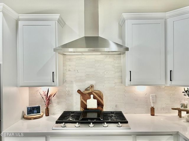 14848 Jack White Avenue, El Paso, TX 79938