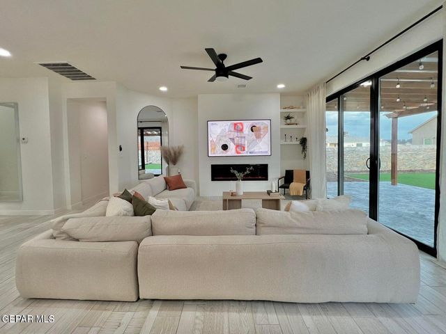 14848 Jack White Avenue, El Paso, TX 79938