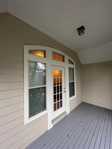 1040 La Rue Street, Houston, TX 77019