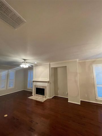 1040 La Rue Street, Houston, TX 77019