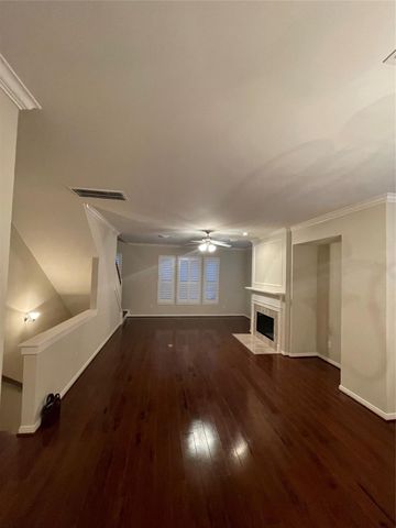 1040 La Rue Street, Houston, TX 77019