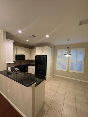 1040 La Rue Street, Houston, TX 77019