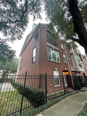 1040 La Rue Street, Houston, TX 77019