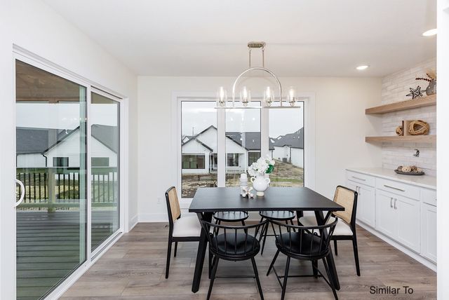 18027 Tanglewood Drive, Clive, IA 50325