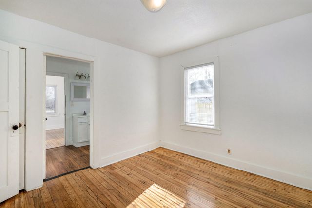 521 N Warren Avenue, Springfield, MO 65802