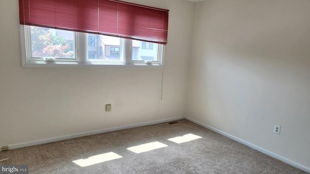 1901 MONROE LN, Ambler, PA 19002