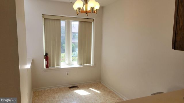 1901 MONROE LN, Ambler, PA 19002