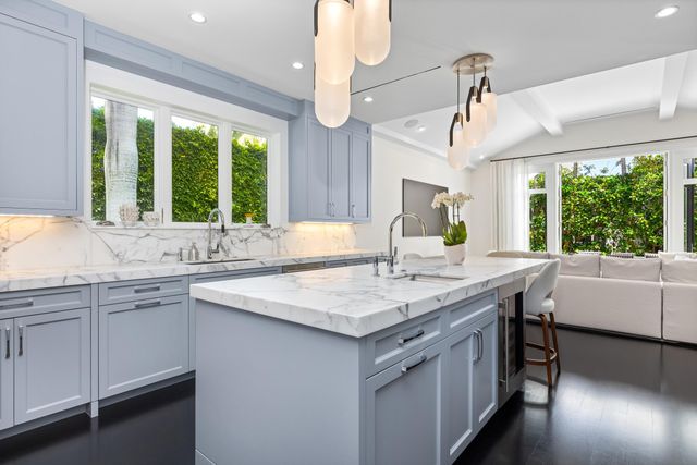 229 Ridgeview Drive, Palm Beach, FL 33480