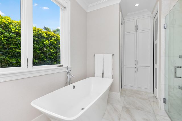 229 Ridgeview Drive, Palm Beach, FL 33480