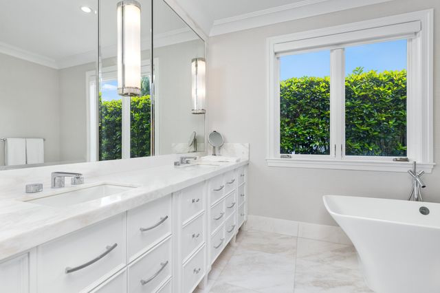 229 Ridgeview Drive, Palm Beach, FL 33480