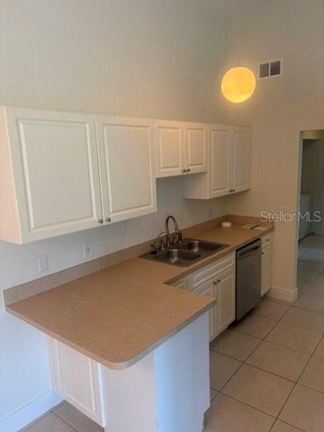725 LAKESIDE DRIVE, Winter Springs, FL 32708