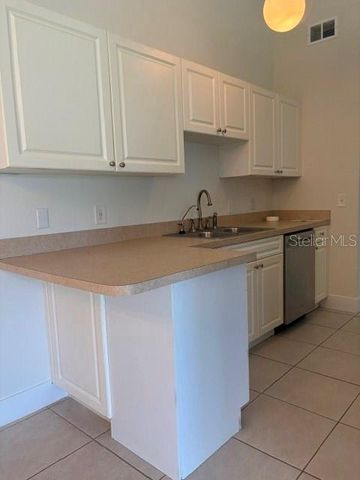 725 LAKESIDE DRIVE, Winter Springs, FL 32708