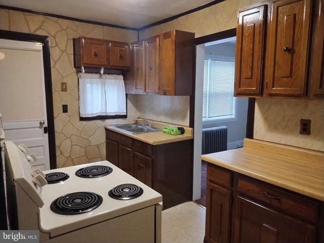 1133 STERLING AVE, Linwood, PA 19061