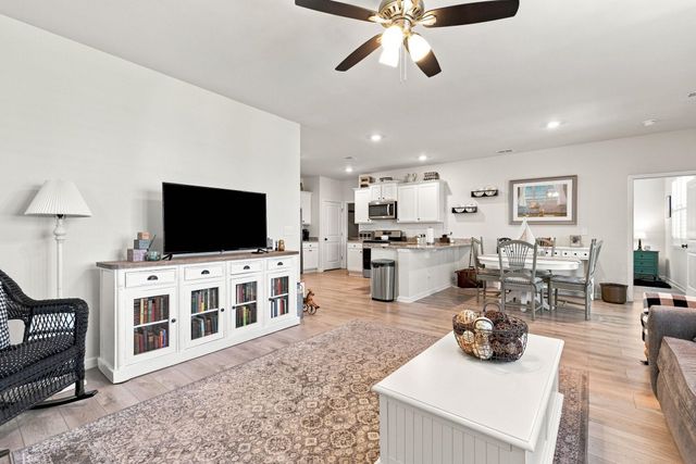 674 Black Pearl Way, Myrtle Beach, SC 29588