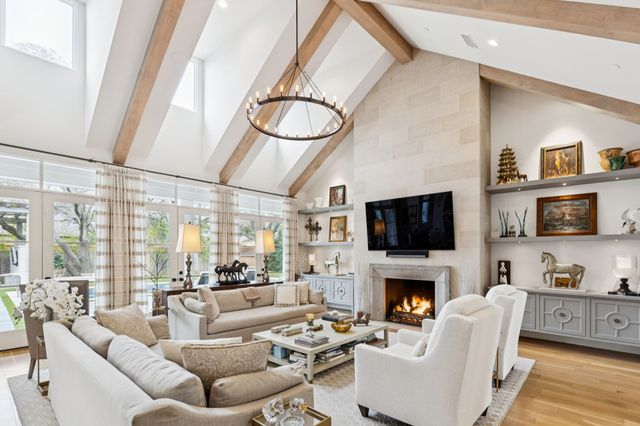 4519 Bobbitt Drive, Dallas, TX 75229