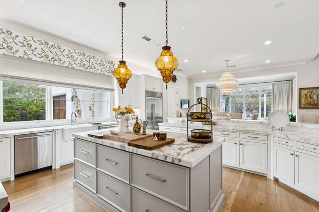 4519 Bobbitt Drive, Dallas, TX 75229