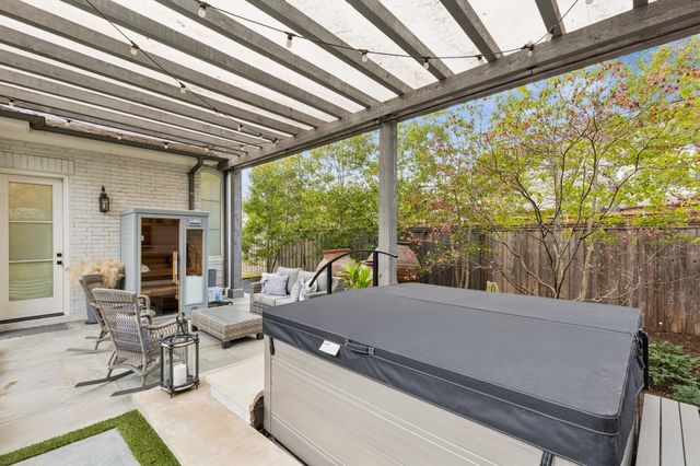 4519 Bobbitt Drive, Dallas, TX 75229