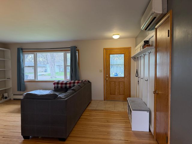 401 25th Avenue N, Fargo, ND 58102