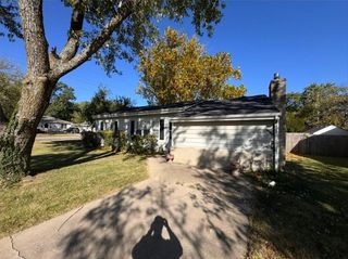 1636 W 22nd Street, Lawrence, KS 66046