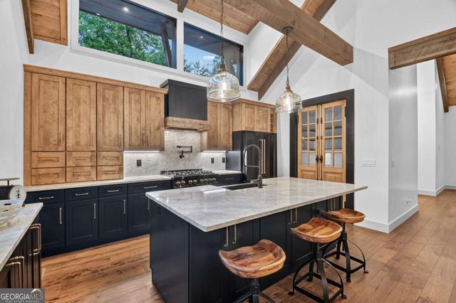 219 Staurolite Mountain Road, Blue Ridge, GA 30513