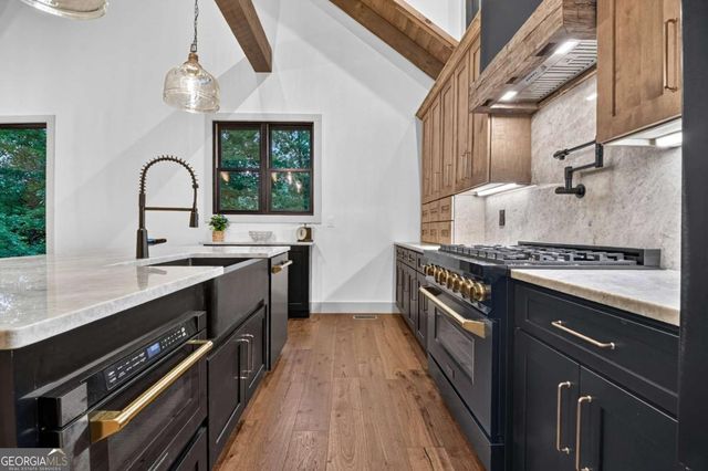 219 Staurolite Mountain Road, Blue Ridge, GA 30513