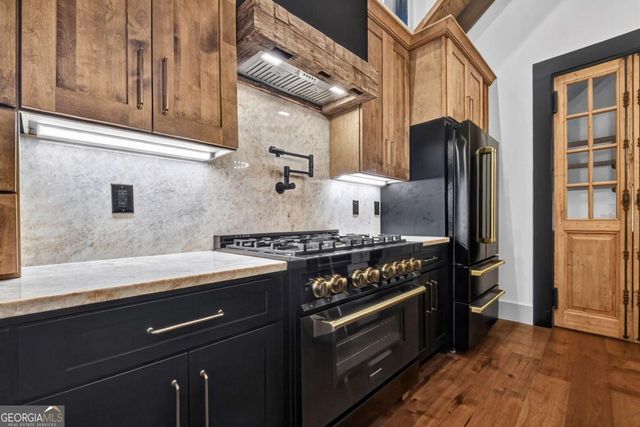 219 Staurolite Mountain Road, Blue Ridge, GA 30513