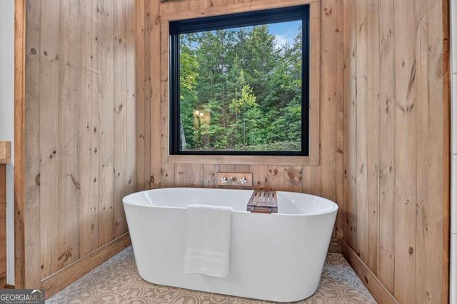 219 Staurolite Mountain Road, Blue Ridge, GA 30513
