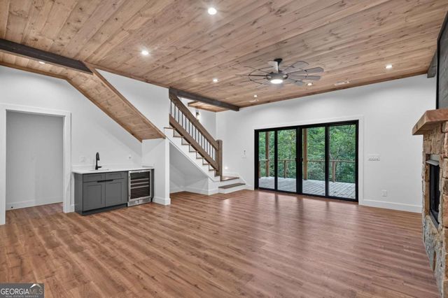 219 Staurolite Mountain Road, Blue Ridge, GA 30513