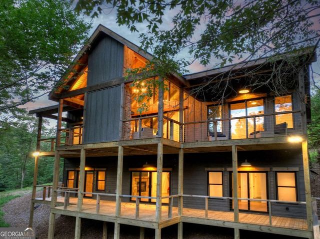 219 Staurolite Mountain Road, Blue Ridge, GA 30513