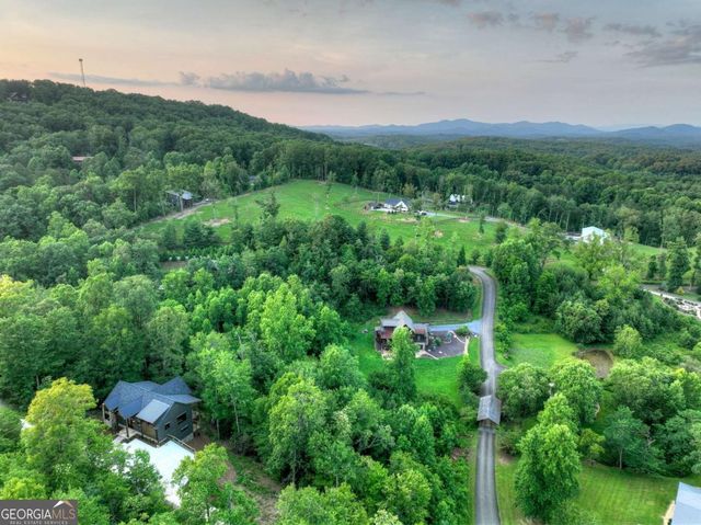 219 Staurolite Mountain Road, Blue Ridge, GA 30513