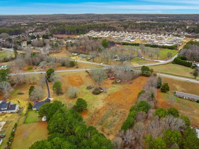 3908 Rosebud Road, Loganville, GA 30052