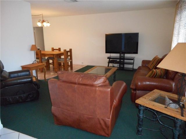 6014 NW 67th Avenue, Tamarac, FL 33321