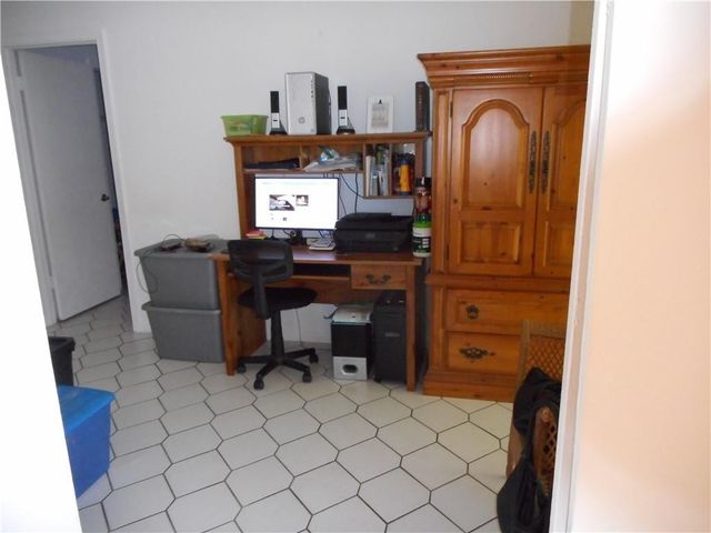 6014 NW 67th Avenue, Tamarac, FL 33321