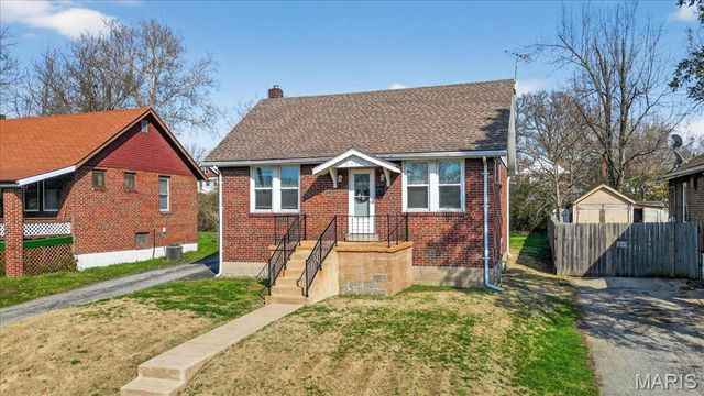 2448 Gothland Avenue, Overland, MO 63114