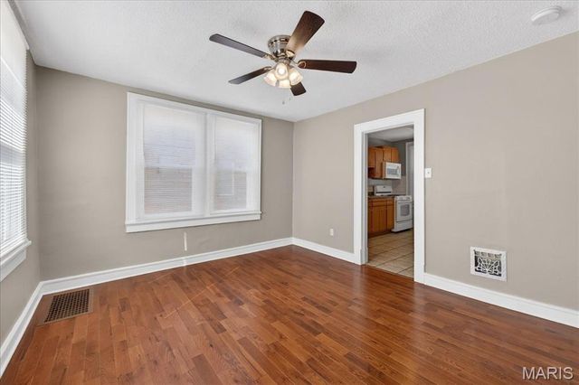 2448 Gothland Avenue, Overland, MO 63114