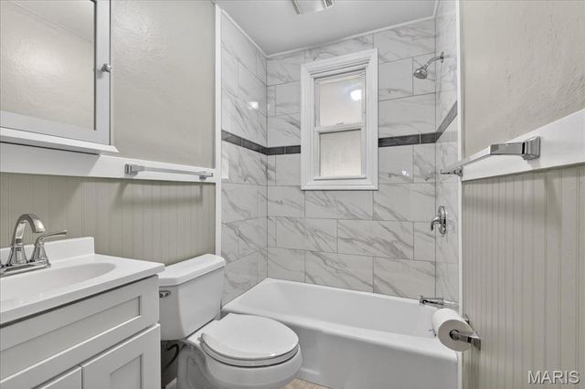 2448 Gothland Avenue, Overland, MO 63114