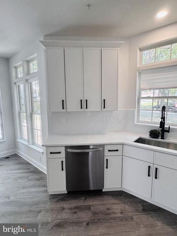 906 WHISTLING DUCK DR, Upper Marlboro, MD 20774