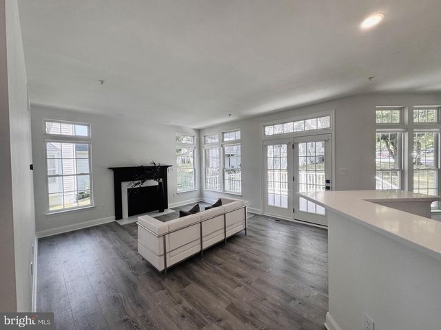 906 WHISTLING DUCK DR, Upper Marlboro, MD 20774