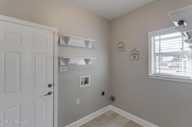 14048 Fox Hill Drive, Gulfport, MS 39503