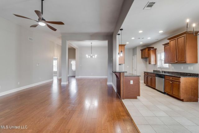 14048 Fox Hill Drive, Gulfport, MS 39503