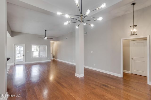 14048 Fox Hill Drive, Gulfport, MS 39503