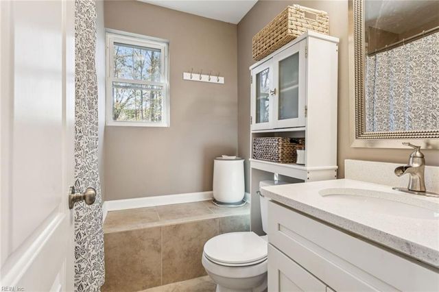 6630 Valley DR, Gloucester, VA 23061