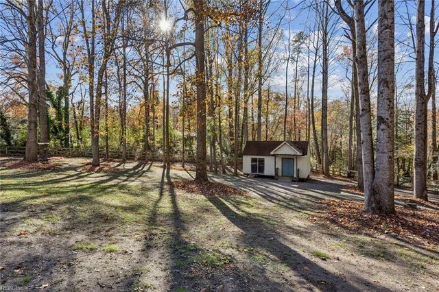 6630 Valley DR, Gloucester, VA 23061