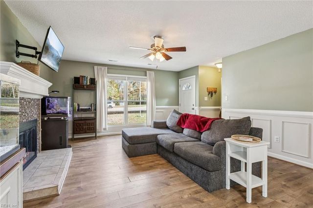 6630 Valley DR, Gloucester, VA 23061