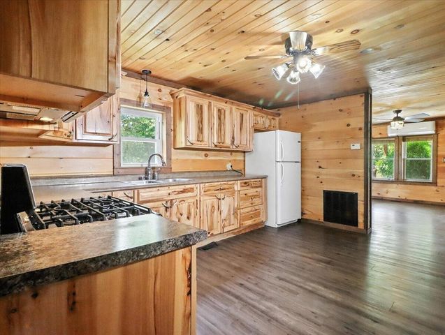 17432 Mo-19, Alton, MO 65606