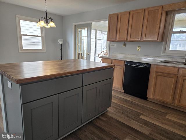 637 HAMMOND DR, Milford, DE 19963