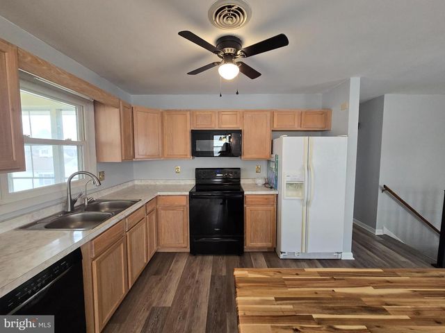 637 HAMMOND DR, Milford, DE 19963