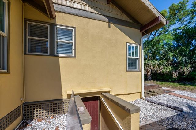 220 RIVERVIEW BOULEVARD, Daytona Beach, FL 32118