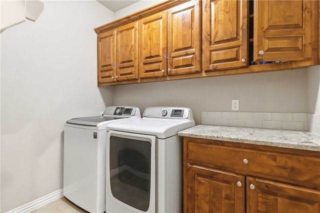 3105 SW Joshua Avenue, Bentonville, AR 72713