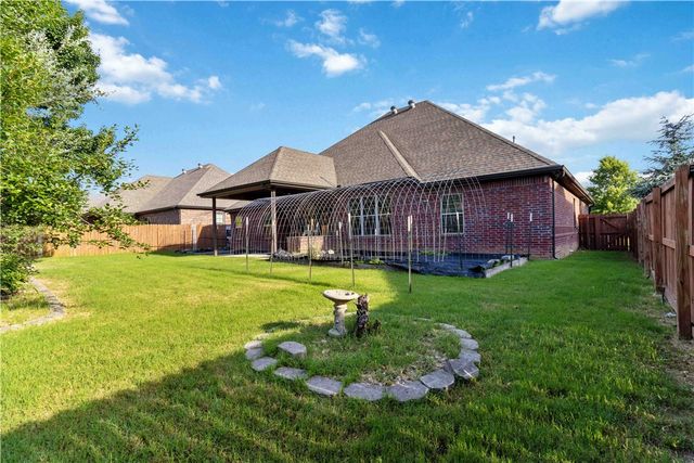 3105 SW Joshua Avenue, Bentonville, AR 72713